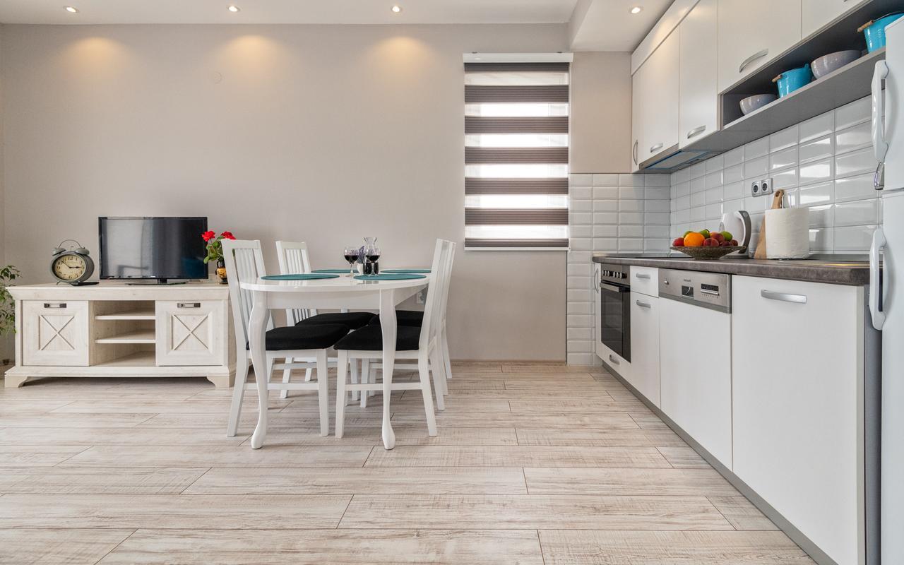 Apartments Leona เนอุม ภายนอก รูปภาพ