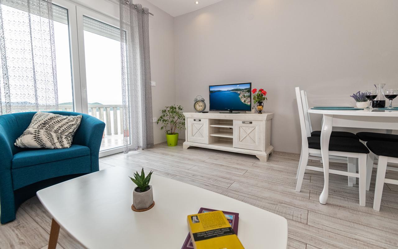 Apartments Leona เนอุม ภายนอก รูปภาพ
